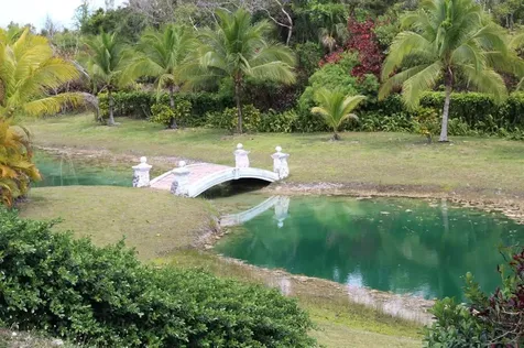 Lyford Hills New Providence Paradise Island BS