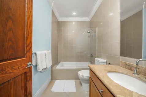 Caves Heights New Providence Paradise Island BS