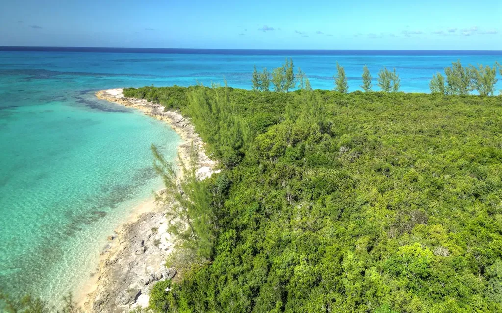 3 Acre East Bonefish Bay San Salvador BS