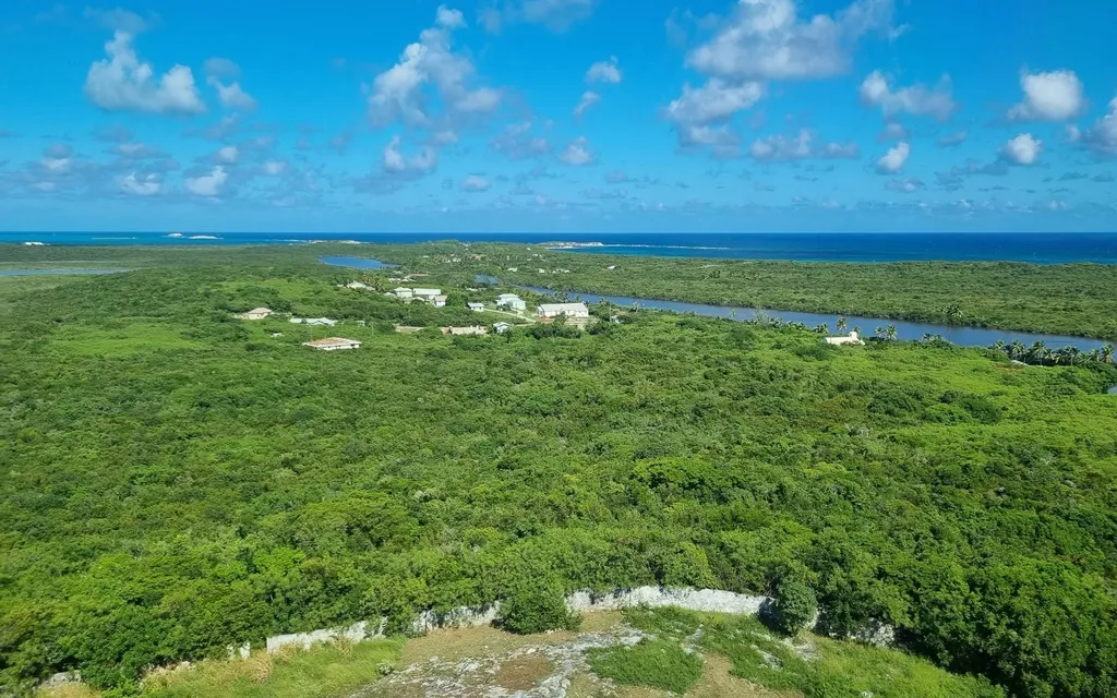 3 Acre East Bonefish Bay San Salvador BS