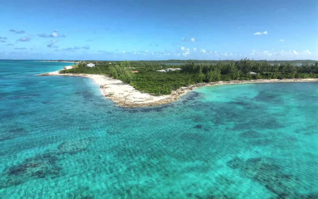 3 Acre East Bonefish Bay San Salvador BS