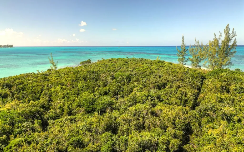 3 Acre East Bonefish Bay San Salvador BS