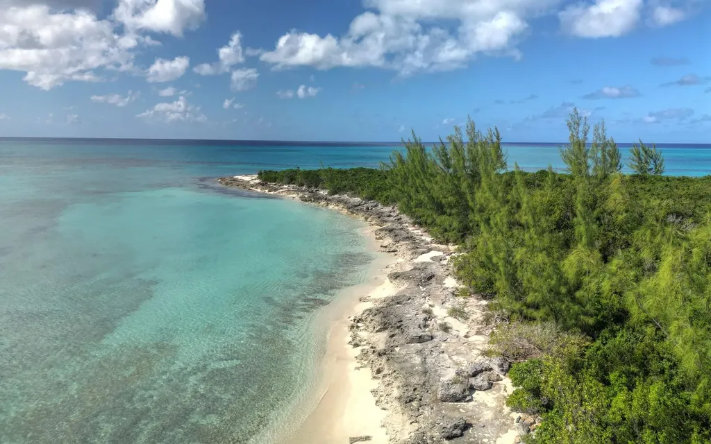 3 Acre East Bonefish Bay San Salvador BS