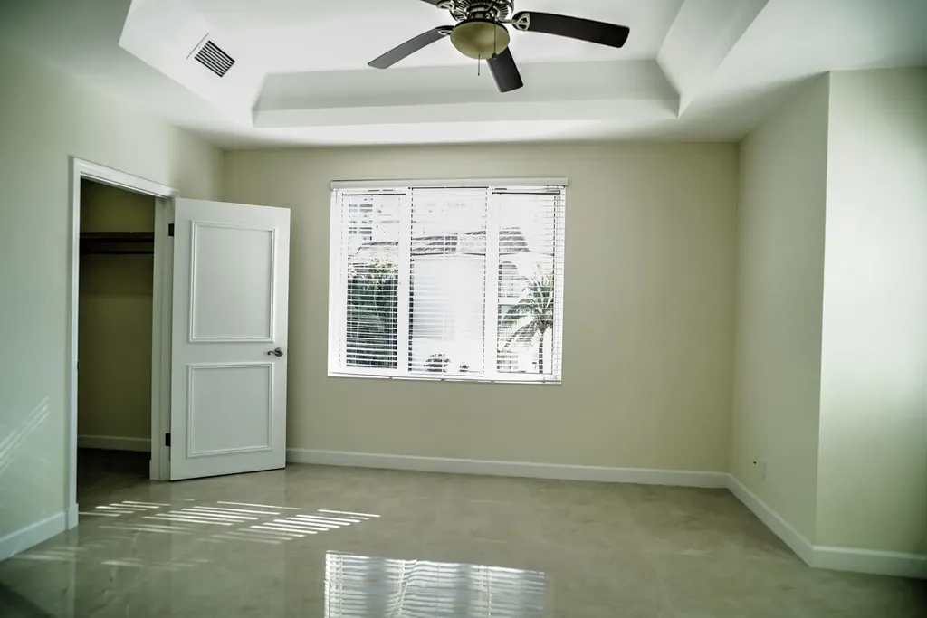 Harbour Breeze New Providence Paradise Island BS