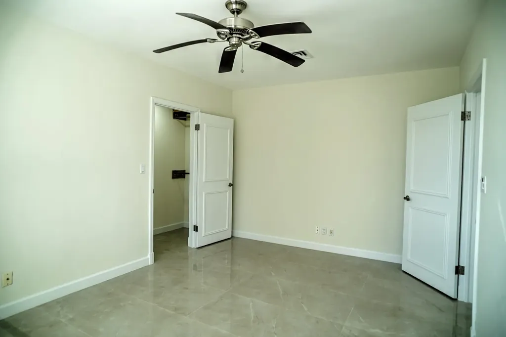 Harbour Breeze New Providence Paradise Island BS