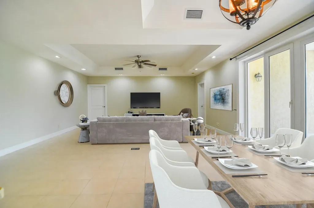 Harbour Breeze New Providence Paradise Island BS