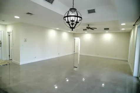 Harbour Breeze New Providence Paradise Island BS