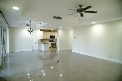 Harbour Breeze New Providence Paradise Island BS