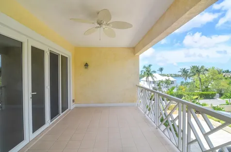 Harbour Breeze New Providence Paradise Island BS