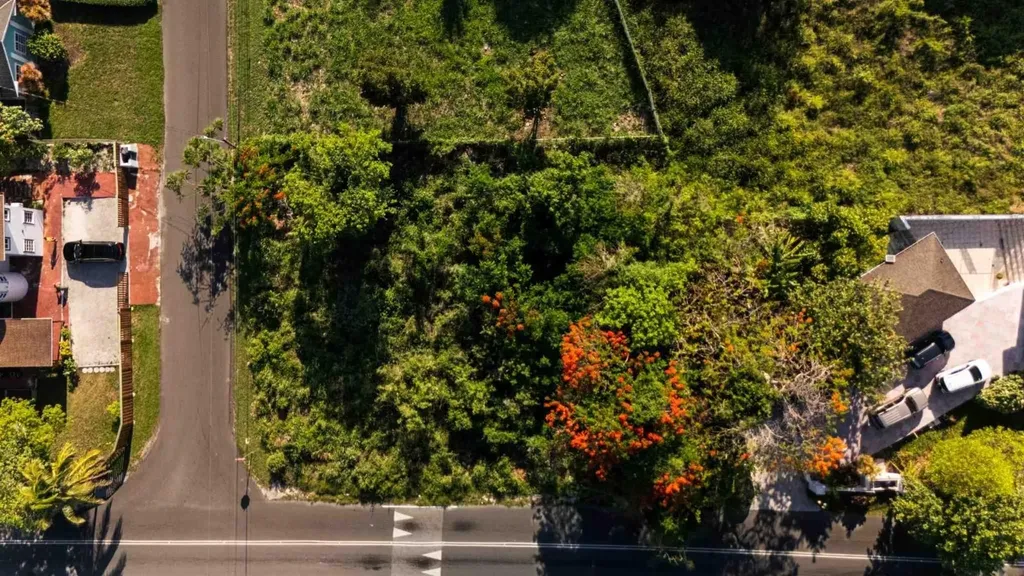 Tropical Gardens Road Lot 15 New Providence Paradise Island BS