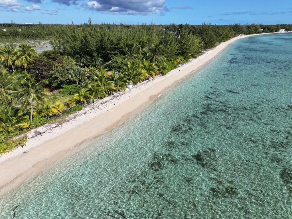 Adelaide Beach Drive 55 New Providence Paradise Island BS