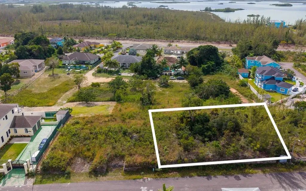 Lot 124, Killarney Shores New Providence Paradise Island BS