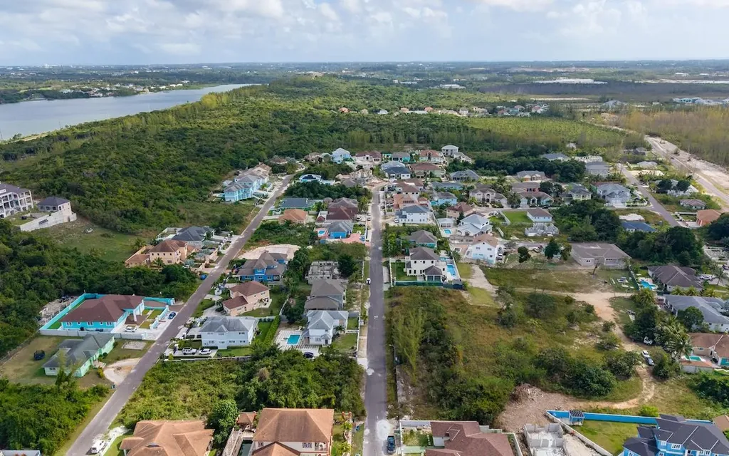 Lot 124, Killarney Shores New Providence Paradise Island BS