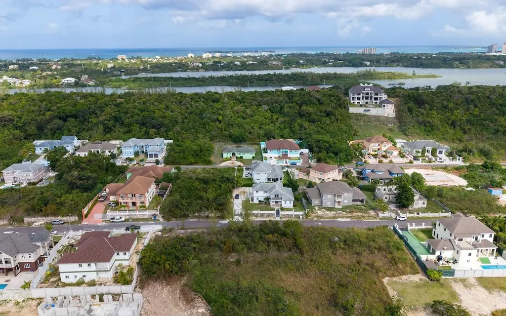 Lot 124, Killarney Shores New Providence Paradise Island BS