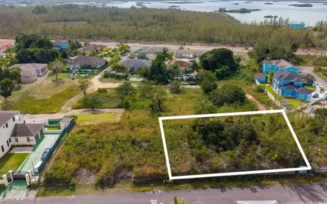 Lot 124, Killarney Shores New Providence Paradise Island BS