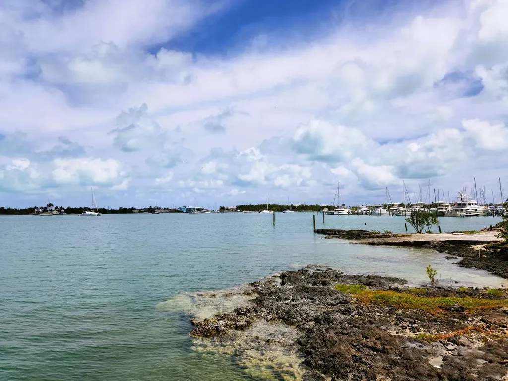 Elizabeth Avenue & Bay Street Abaco BS