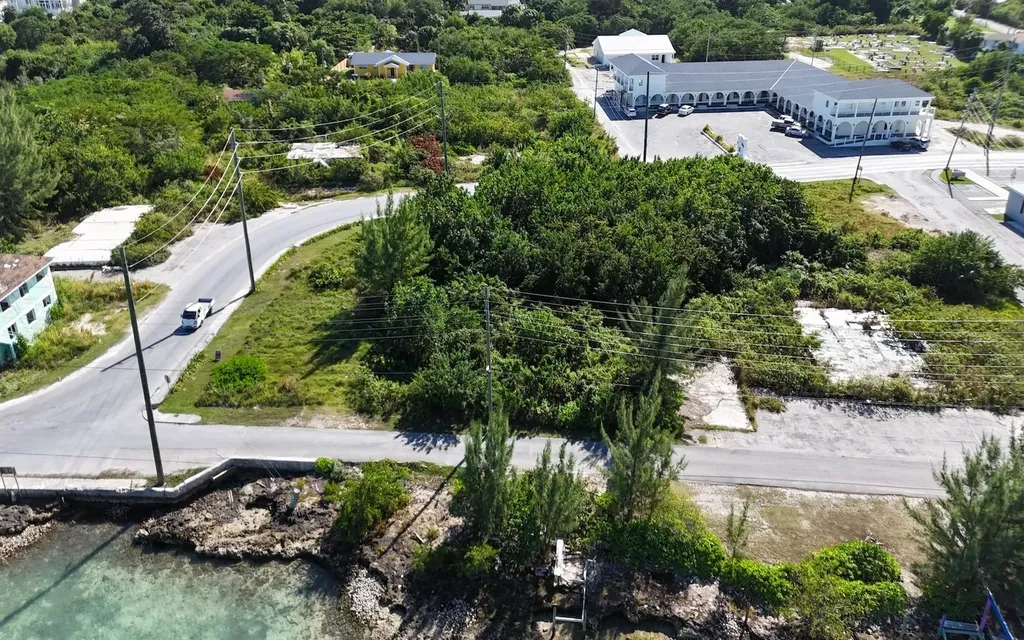 Elizabeth Avenue & Bay Street Abaco BS