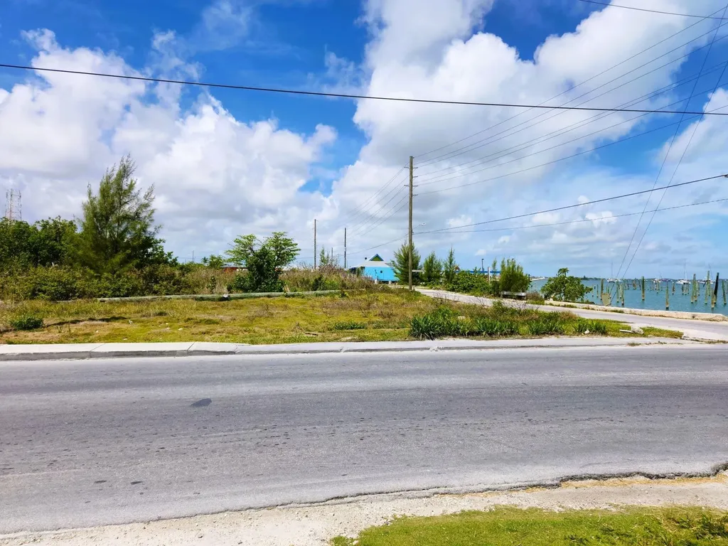 Elizabeth Avenue & Bay Street Abaco BS