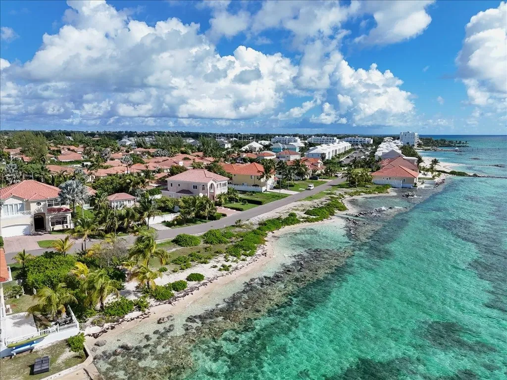 New Providence Paradise Island BS, Treasure Cove