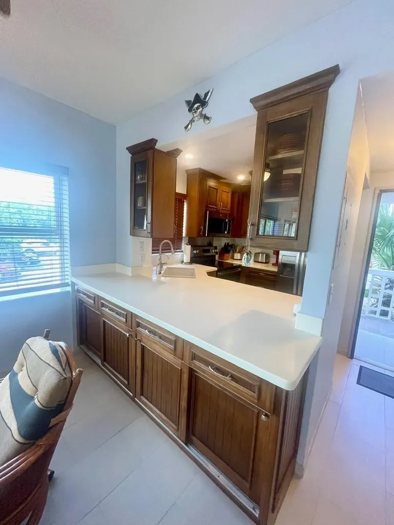 Riviera Towers Grand Bahama Freeport BS