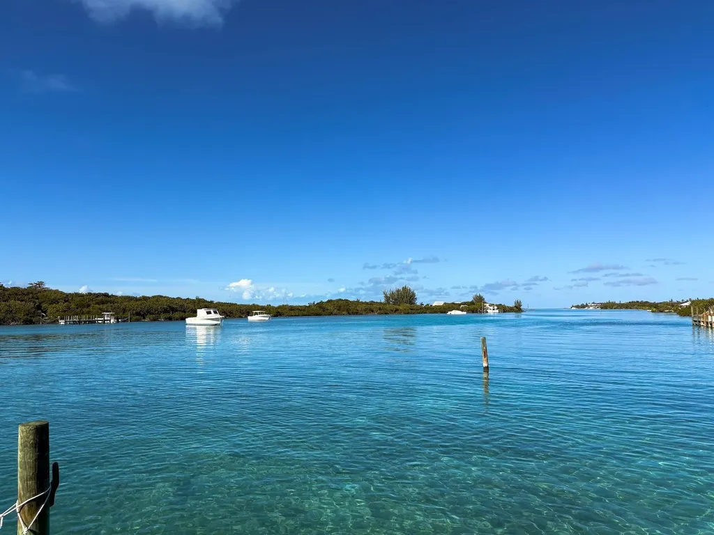Man O War Cay Abaco BS