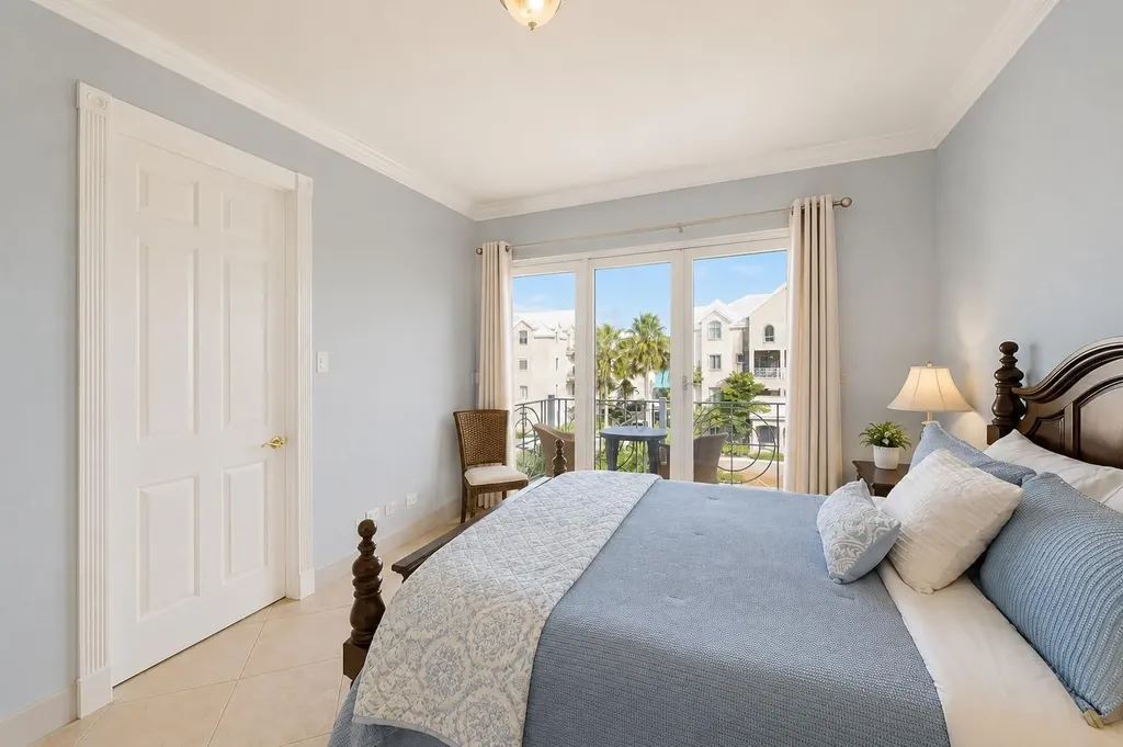 Palmshores Love Beach Wal 8 New Providence Paradise Island BS