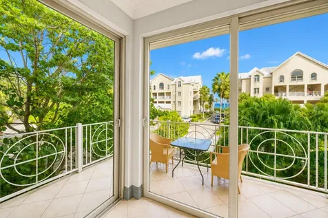 Palmshores Love Beach Wal 8 New Providence Paradise Island BS