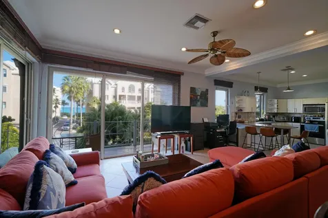 Palmshores Love Beach Wal 8 New Providence Paradise Island BS