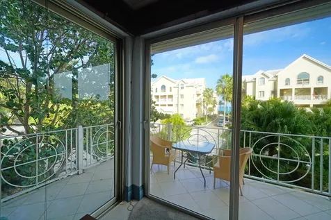 Palmshores Love Beach Wal 8 New Providence Paradise Island BS