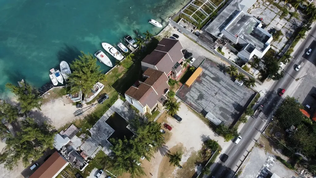 Harbour Side West, West B New Providence Paradise Island BS