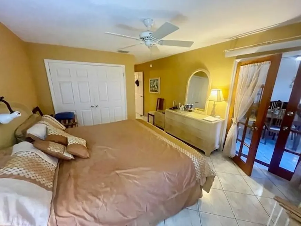 Jansel Court Grand Bahama Freeport BS