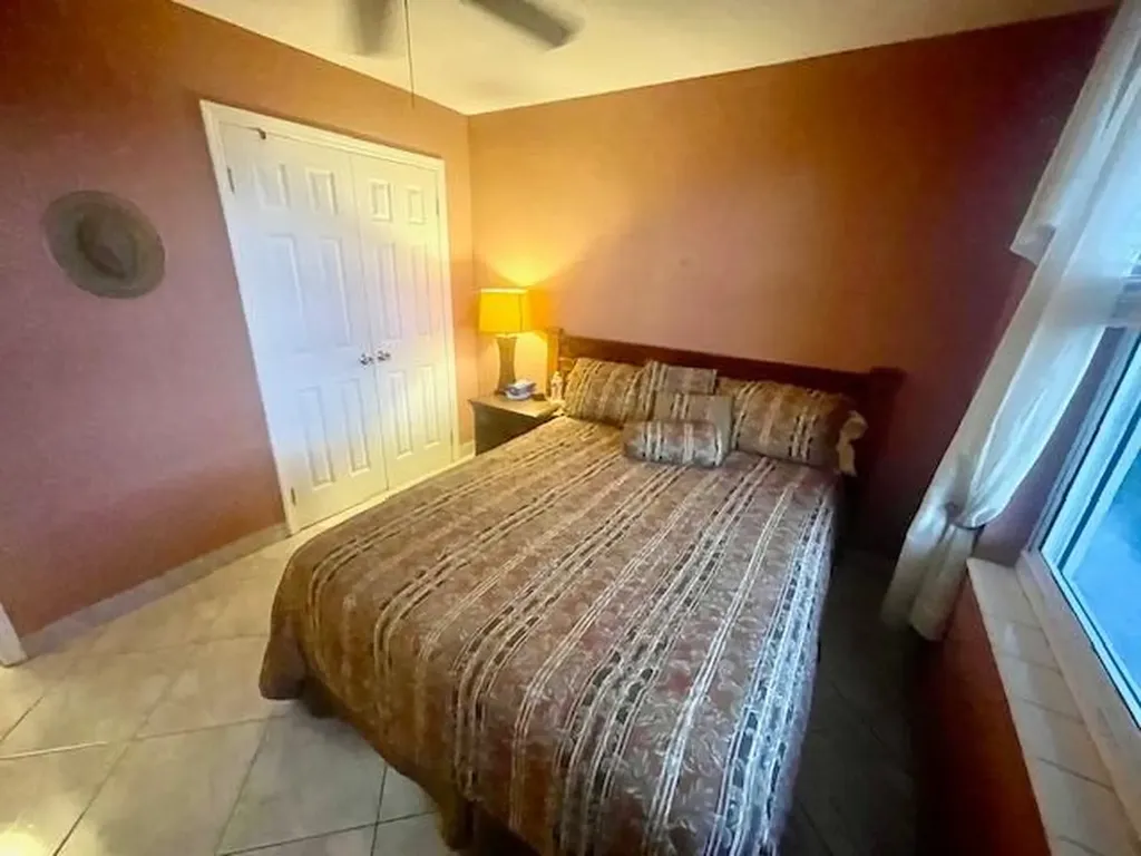 Jansel Court Grand Bahama Freeport BS