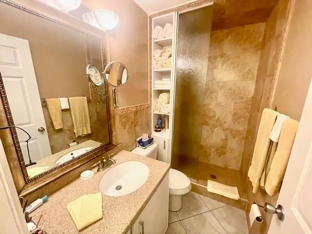 Jansel Court Grand Bahama Freeport BS