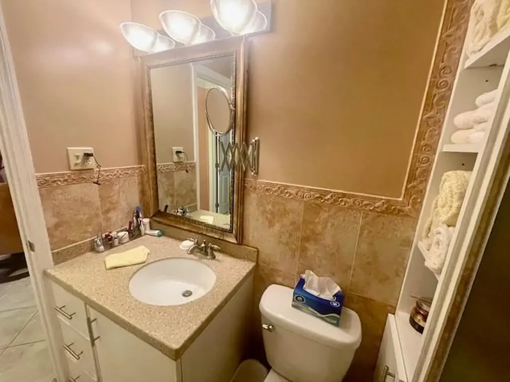 Jansel Court Grand Bahama Freeport BS