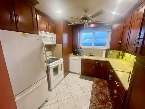 Jansel Court Grand Bahama Freeport BS