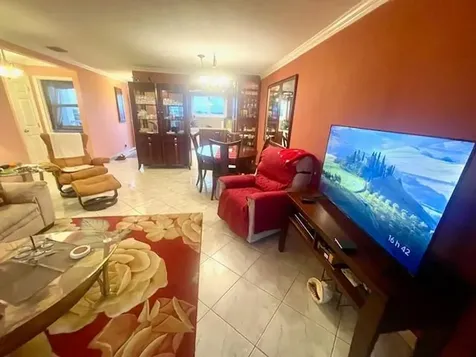 Jansel Court Grand Bahama Freeport BS