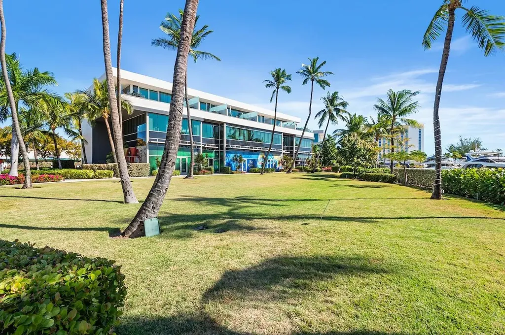 Harbour Drive New Providence Paradise Island BS