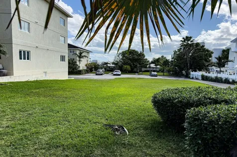 Harbour Colony Ii 11 New Providence Paradise Island BS