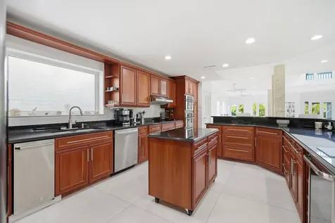 Kingfisher Island 20 New Providence Paradise Island BS