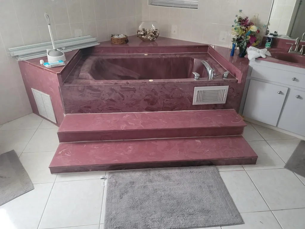 Pine Forest, West Grand B Grand Bahama Freeport BS