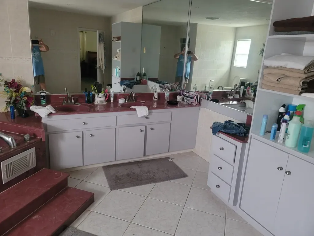 Pine Forest, West Grand B Grand Bahama Freeport BS