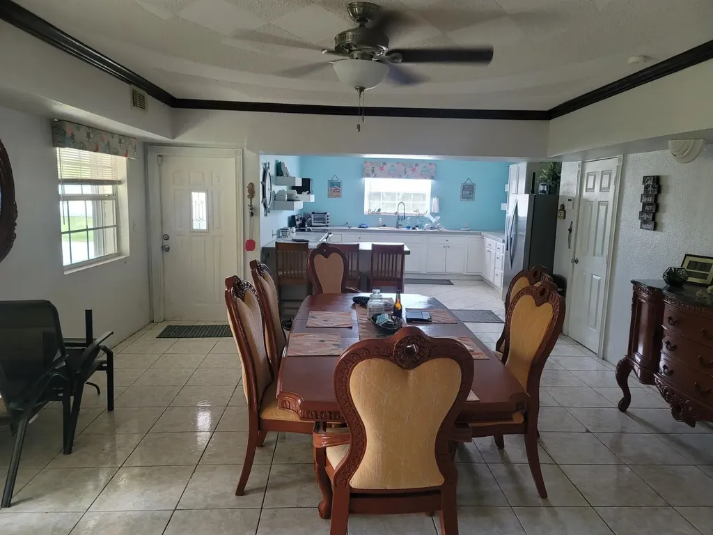 Pine Forest, West Grand B Grand Bahama Freeport BS