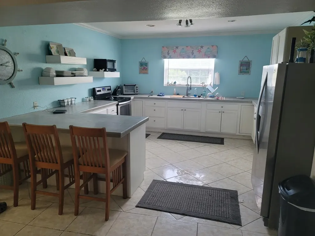 Pine Forest, West Grand B Grand Bahama Freeport BS