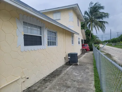 Pine Forest, West Grand B Grand Bahama Freeport BS