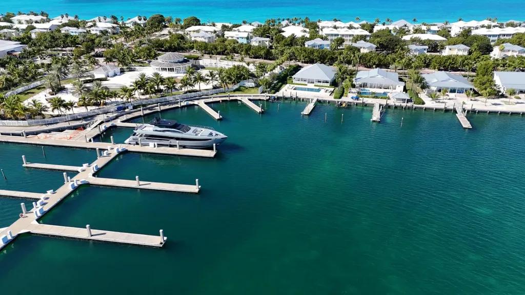 Bimini Bay Mega Marina Bimini BS