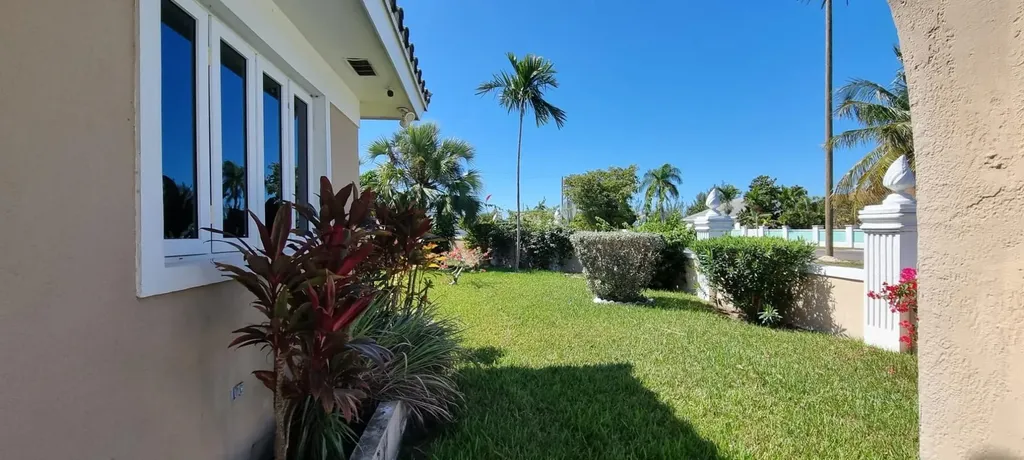 Sea Breeze Estates New Providence Paradise Island BS