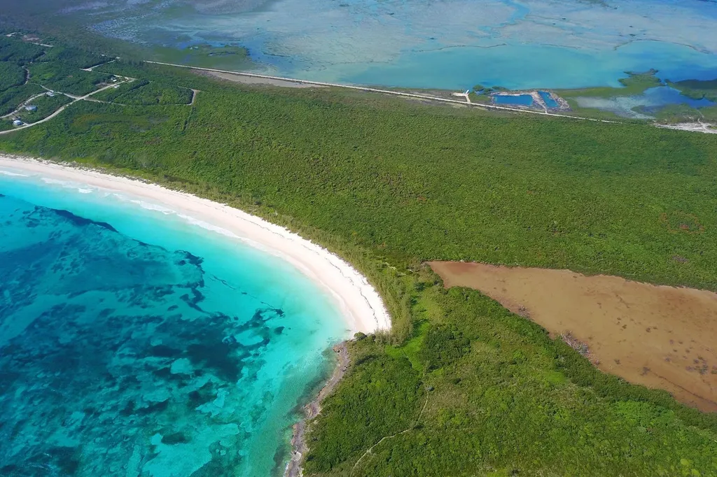 278 Acres South Schooner Abaco BS