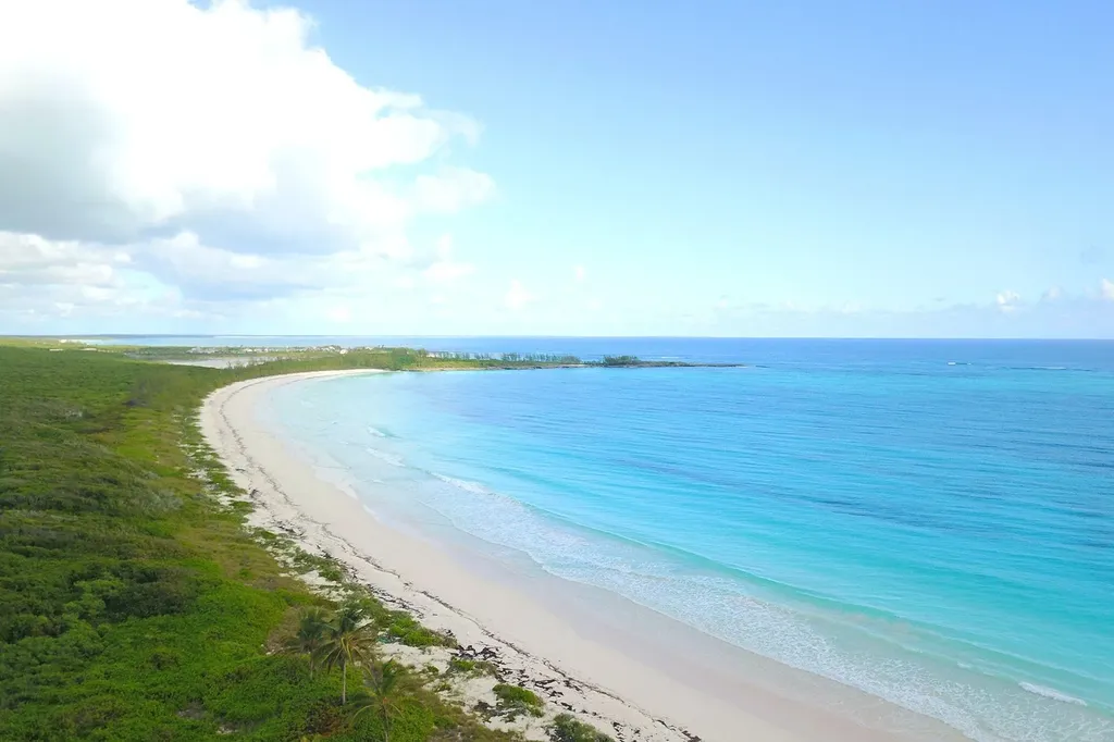 278 Acres South Schooner Abaco BS