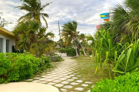 Stella Maris Long Island BS