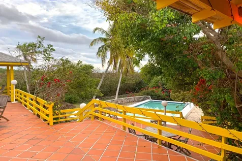 Stella Maris Long Island BS